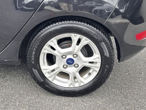 Used 2014 Ford Fiesta SE image 16