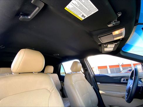 Used 2016 Ford Explorer Limited image 14