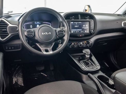 Used 2024 Kia Soul LX w/ Option Group 015 FWD image 7