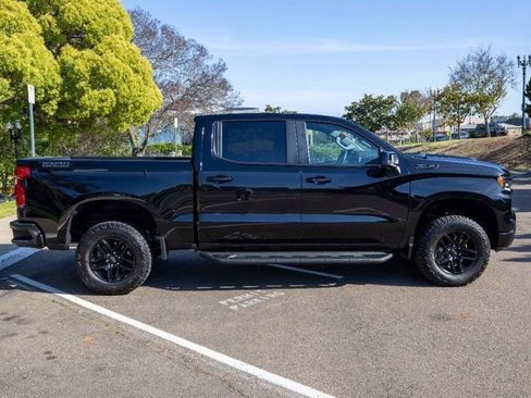 Used 2024 Chevrolet Silverado 1500 LT Trail Boss w/ LT Trail Boss Premium Package image 9