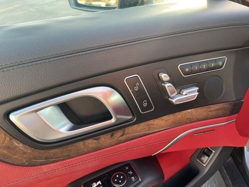 Used 2013 Mercedes-Benz SL 550 SL 550 image 12