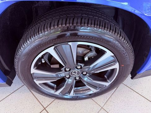 Certified 2025 Lexus UX 300h FWD w/ Accessory Package (Z1) image 16