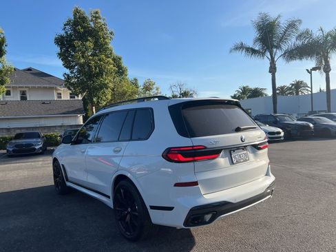 Used 2024 BMW X7 xDrive40i w/ M Sport Package image 6