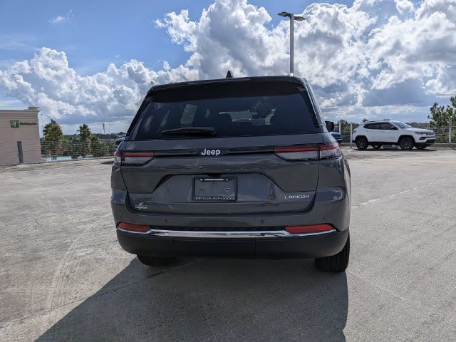 New 2027 Jeep Grand Cherokee Laredo RWD image 5