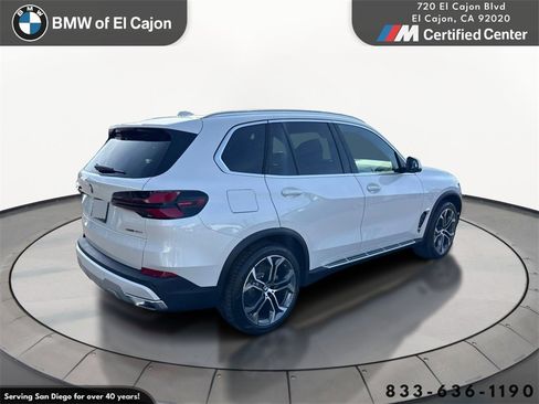 New 2026 BMW X5 sDrive40i image 5