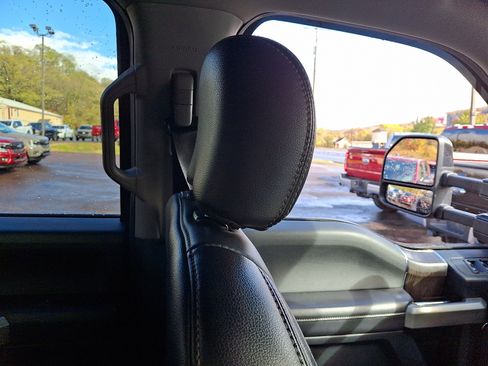 Used 2021 Ford F350 Lariat w/ Lariat Ultimate Package image 13