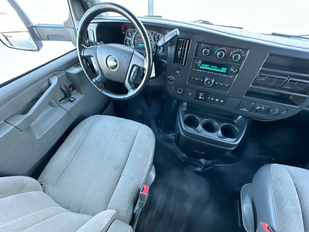 Used 2020 Chevrolet Express 3500 w/ Power Convenience Package RWD image 8