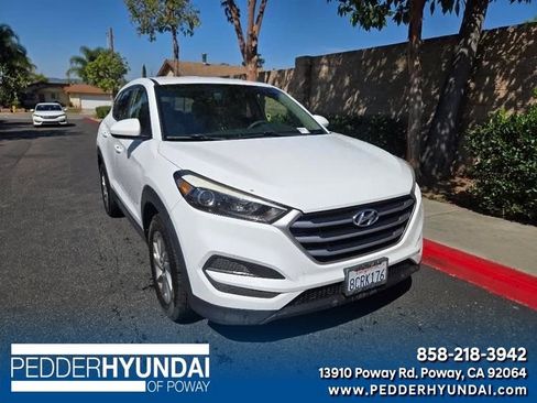 Used 2017 Hyundai Tucson SE image 1