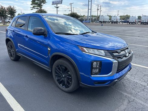 Used 2025 Mitsubishi Outlander Sport AWD image 2