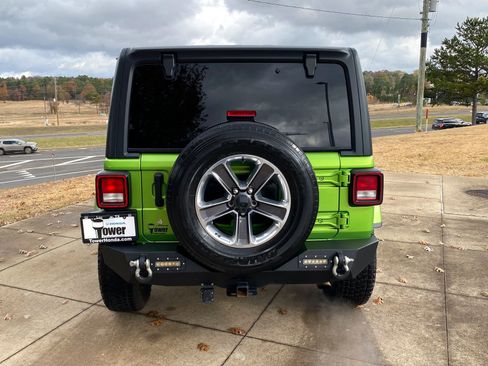 Used 2020 Jeep Wrangler Unlimited Sahara image 5