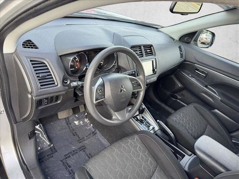 Used 2024 Mitsubishi Outlander Sport ES image 11