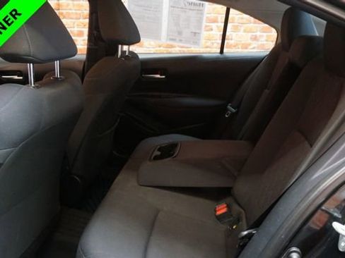 Used 2020 Toyota Corolla LE image 29