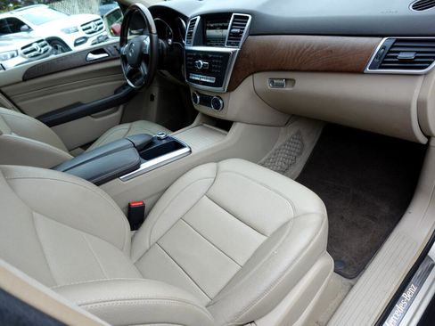 Used 2013 Mercedes-Benz ML 350 4MATIC image 8