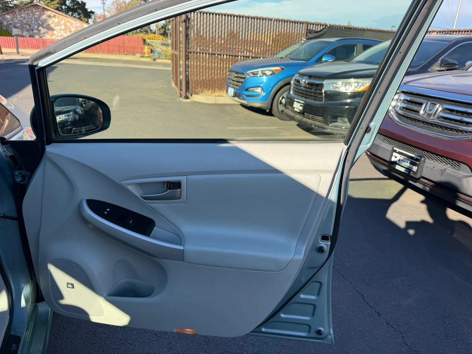 Used 2012 Toyota Prius Four FWD image 17