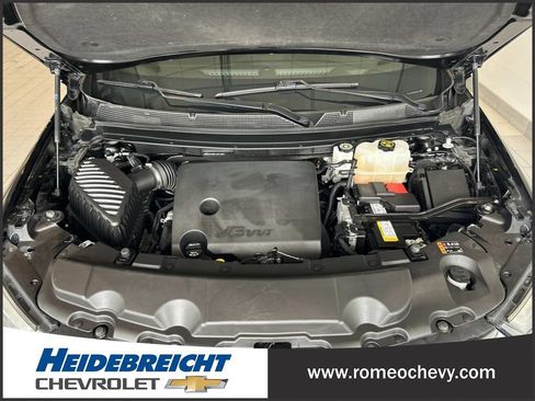 Certified 2023 Chevrolet Traverse LT w/ LT Premium Package AWD/4WD image 9