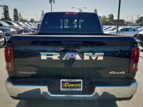 New 2026 RAM 2500 Big Horn AWD/4WD image 15