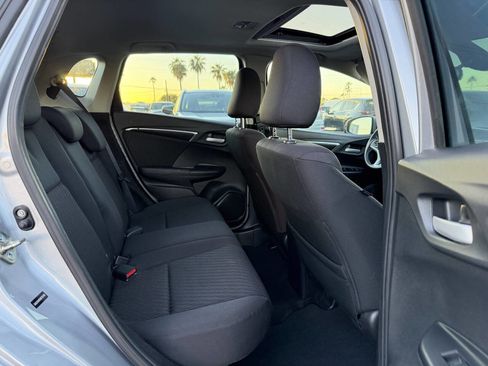 Used 2019 Honda Fit EX image 27