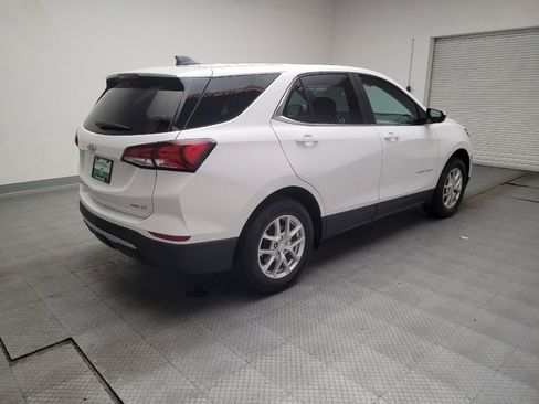 Used 2023 Chevrolet Equinox LT w/ Driver Convenience Package image 9