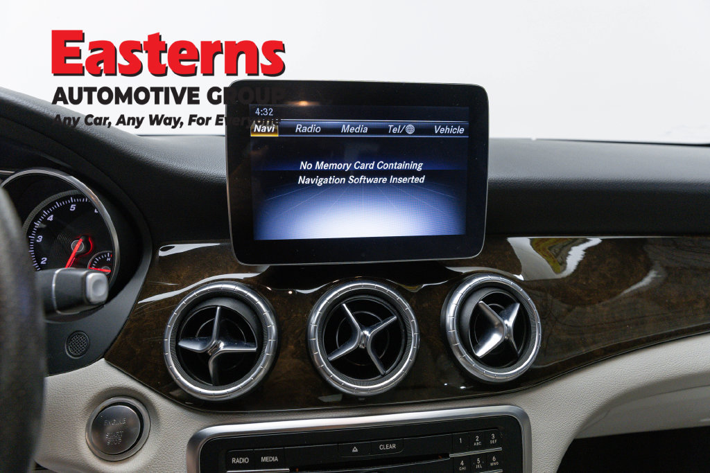 Used 2018 Mercedes-Benz CLA 250 4MATIC image 13