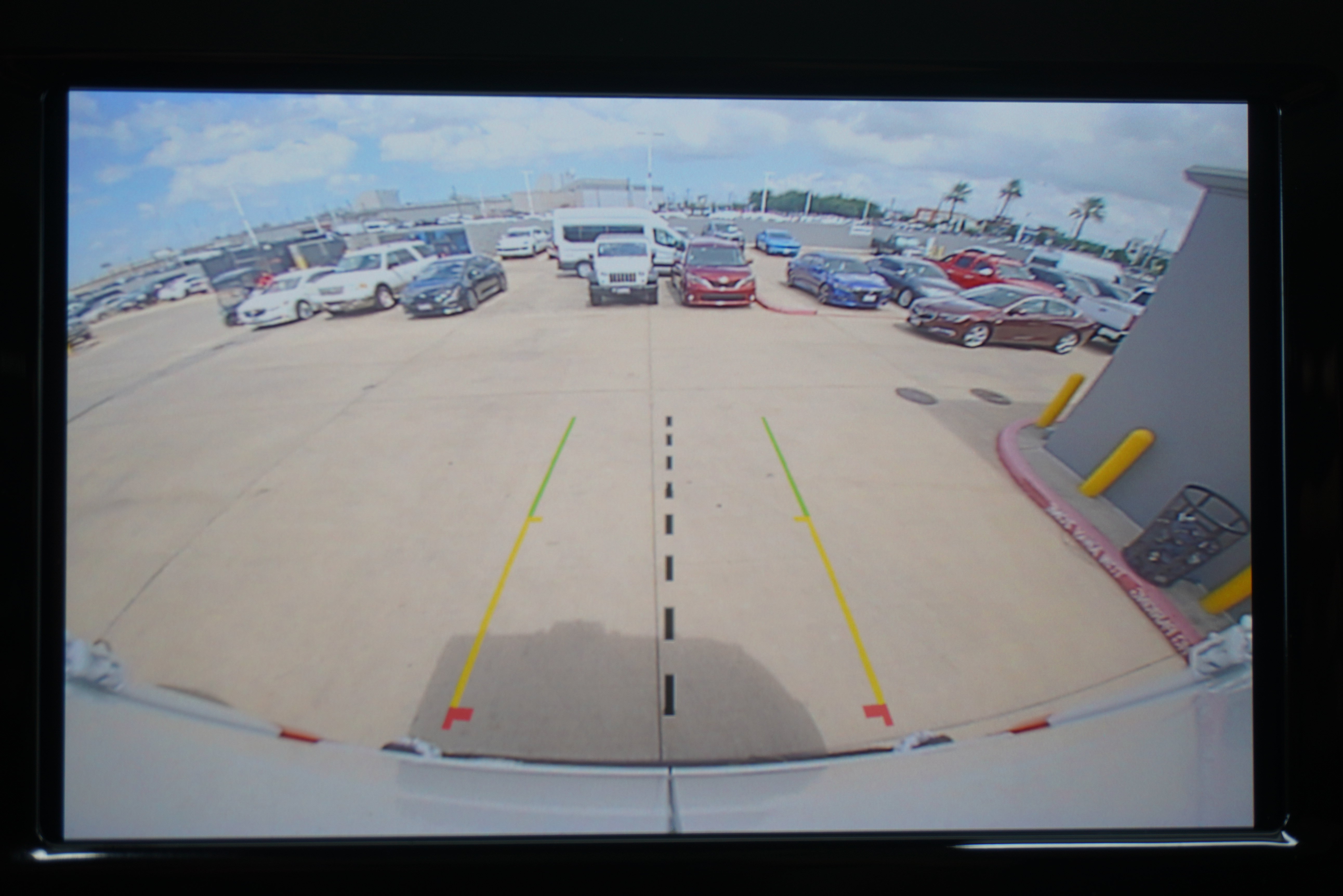 Used 2023 RAM ProMaster 2500 w/ Premium Appearance Group FWD image 13