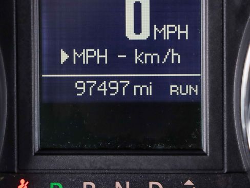 Used 2014 Chrysler Town & Country Touring image 16