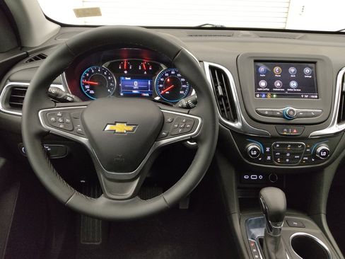 Used 2023 Chevrolet Equinox LT FWD image 22