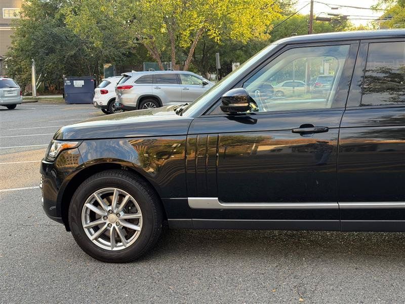 Used 2016 Land Rover Range Rover Sport HSE AWD/4WD image 12