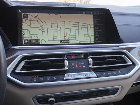 Certified 2022 BMW X5 xDrive40i w/ Luxury Seating Package image 20