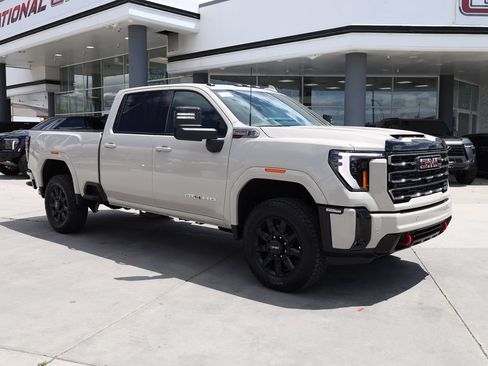 New 2026 GMC Sierra 3500 AT4 w/ AT4 Premium Plus Package AWD/4WD image 8