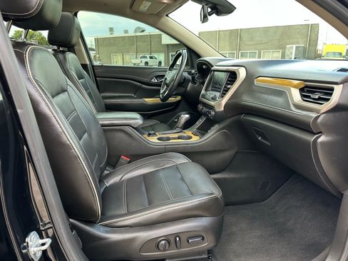 Used 2019 GMC Acadia Denali image 22