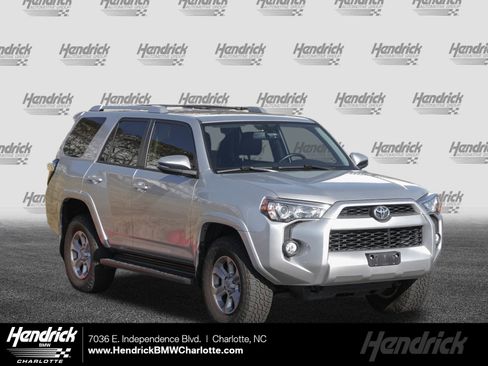Used 2018 Toyota 4Runner SR5 Premium image 1