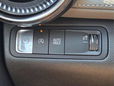 Used 2025 Chevrolet Equinox LT w/ Convenience Package II FWD image 29