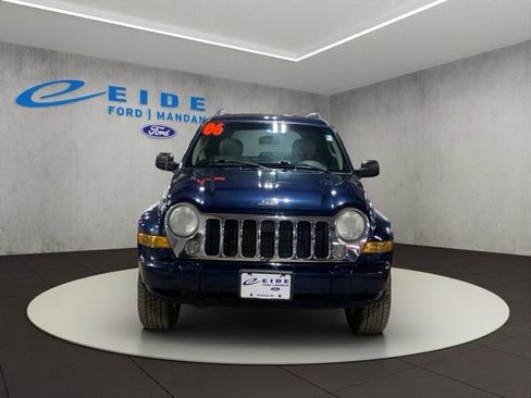 Used 2006 Jeep Liberty Limited image 2