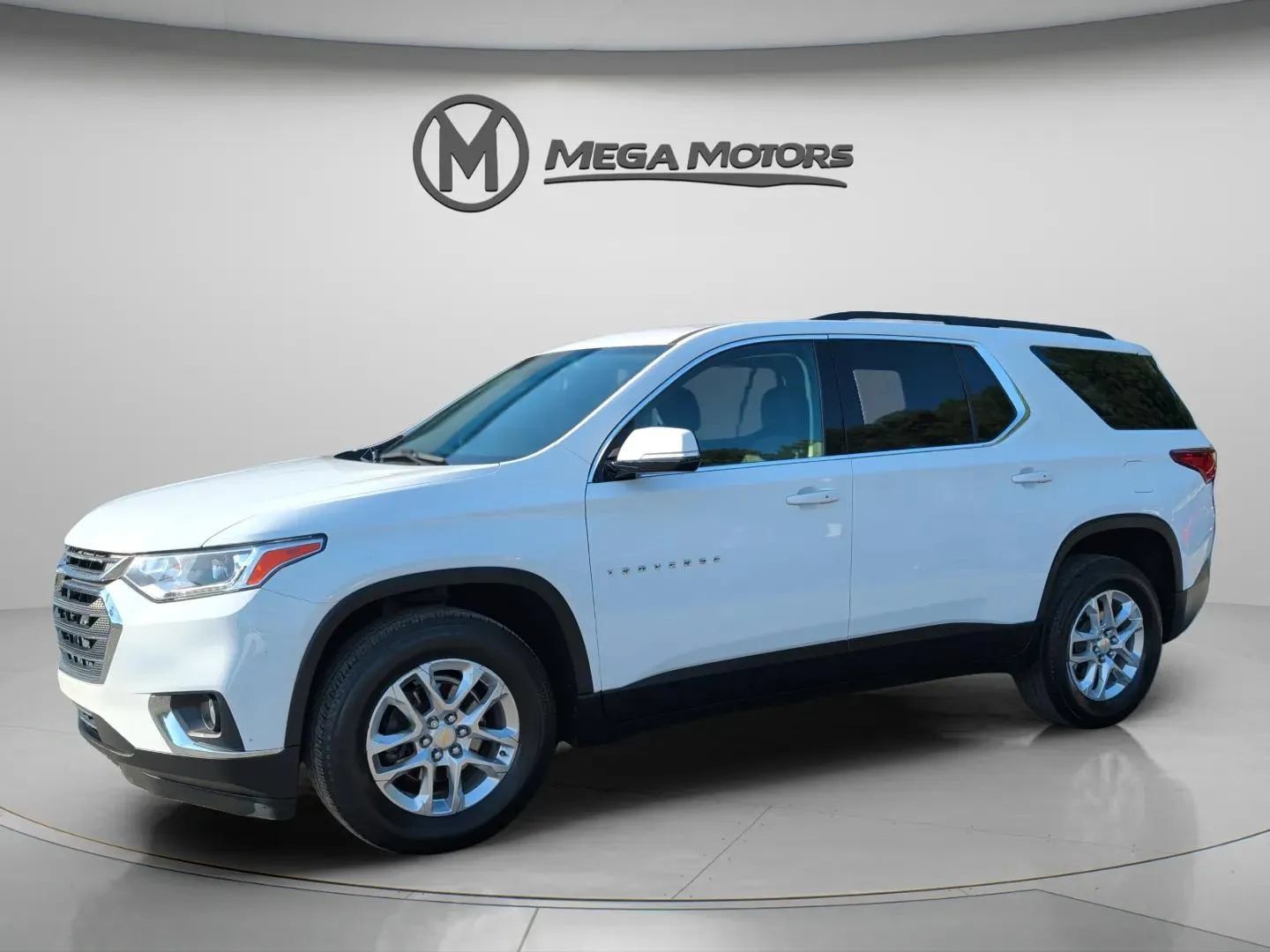 Used 2020 Chevrolet Traverse LT AWD/4WD image 2