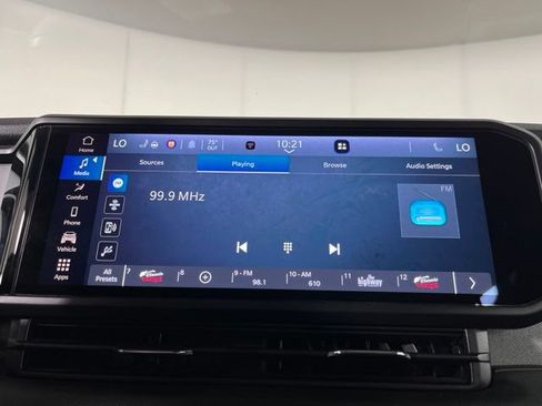 Used 2024 Jeep Wrangler Unlimited AWD/4WD image 28