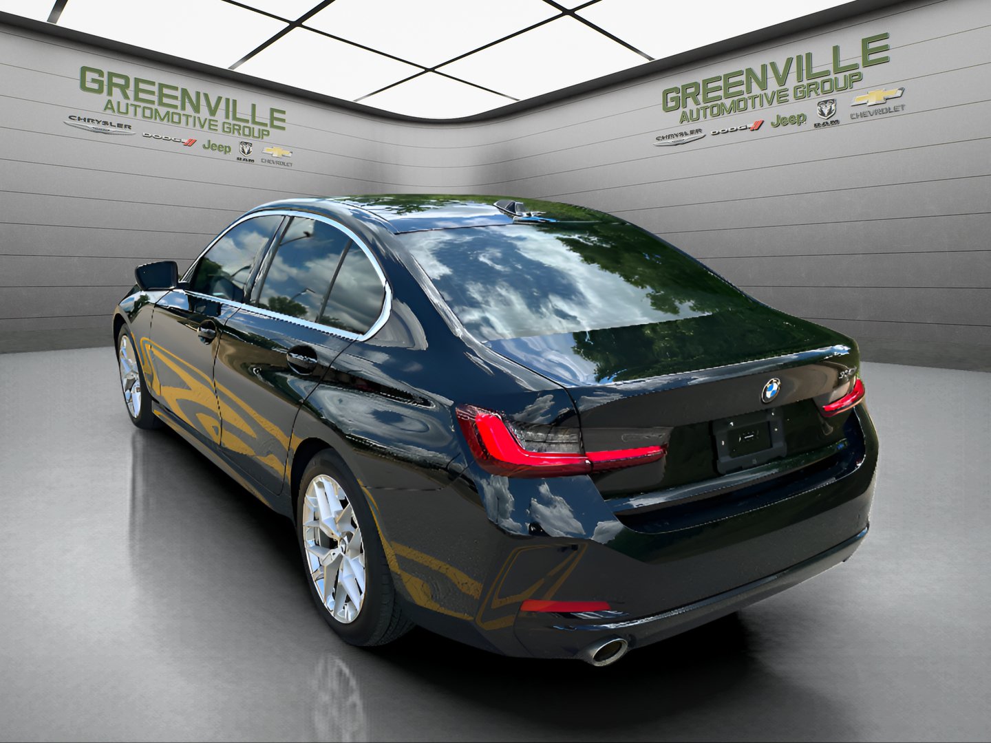 Used 2025 BMW 330i Sedan RWD image 7