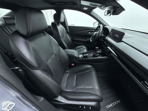 Used 2024 Honda Accord Sport image 30