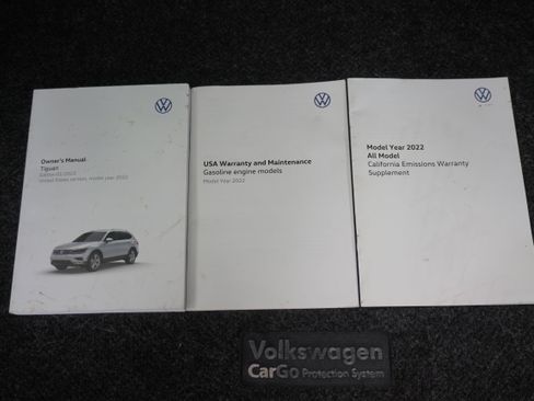 Used 2022 Volkswagen Tiguan SE AWD/4WD image 27
