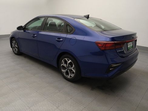 Used 2021 Kia Forte LXS FWD image 3