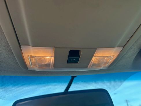 Used 2015 Ford F250 Lariat w/ Lariat Interior Package image 22