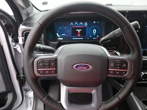 New 2026 Ford F250 Lariat w/ Black Appearance Package image 31