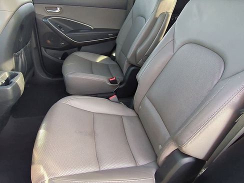 Used 2017 Hyundai Santa Fe Limited image 20