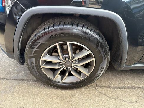 Used 2020 Jeep Grand Cherokee Limited image 26