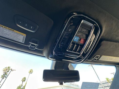 Used 2023 Jeep Grand Cherokee Summit AWD/4WD image 25