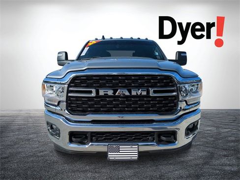 Used 2024 RAM 3500 Big Horn w/ Towing Technology Group image 9