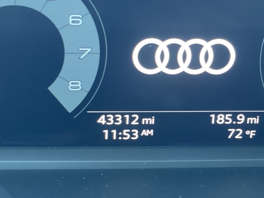 Used 2025 Audi Q3 2.0T Premium AWD/4WD image 23