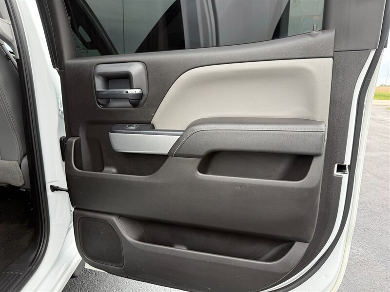 Used 2018 Chevrolet Silverado 2500 LTZ w/ Duramax Plus Package AWD/4WD image 31