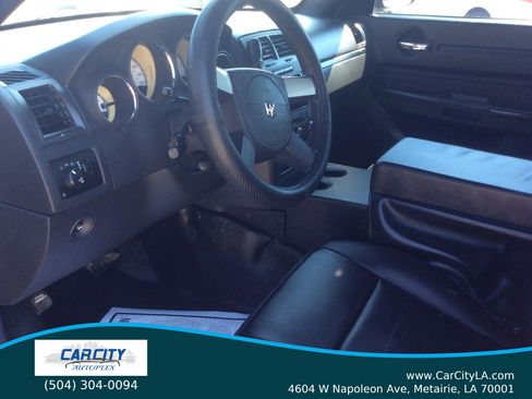 Used 2021 Toyota Highlander XLE image 6