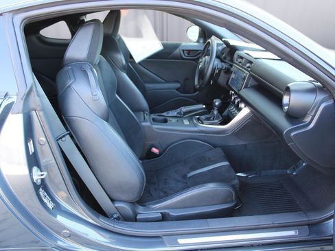 Used 2024 Toyota GR86 Premium image 33