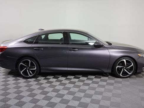 Used 2019 Honda Accord Sport image 9